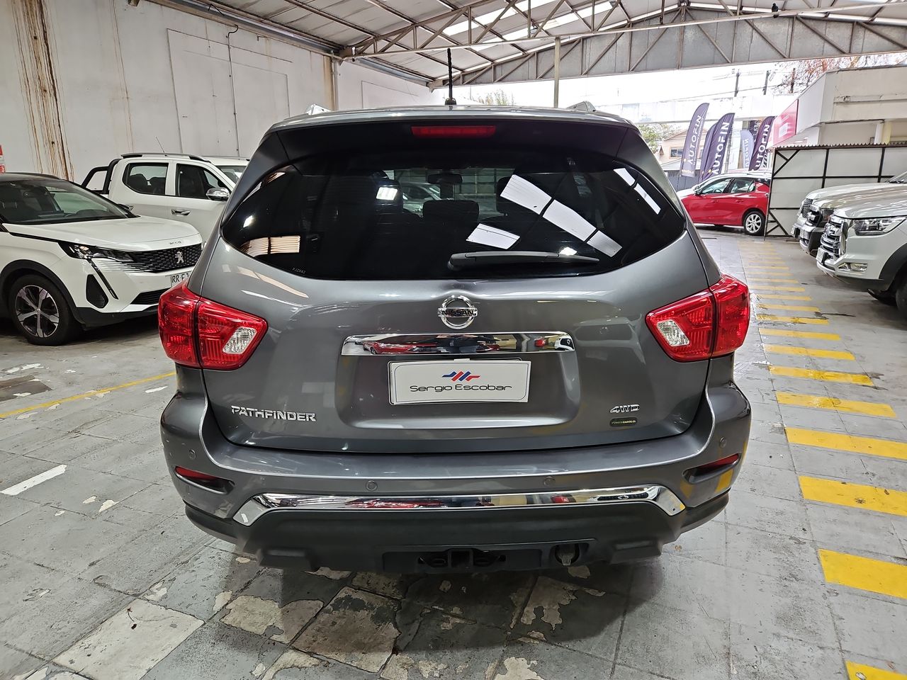 Nissan Pathfinder Pathfinder 4x4 3.5 Aut 2020 Usado en Usados de Primera - Sergio Escobar