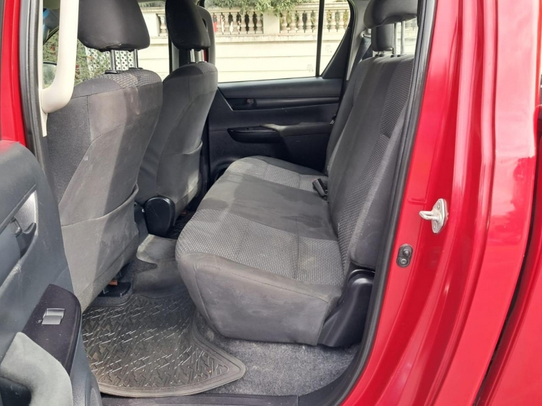 TOYOTA HILUX DX 4X2  2.4 - imagen 10