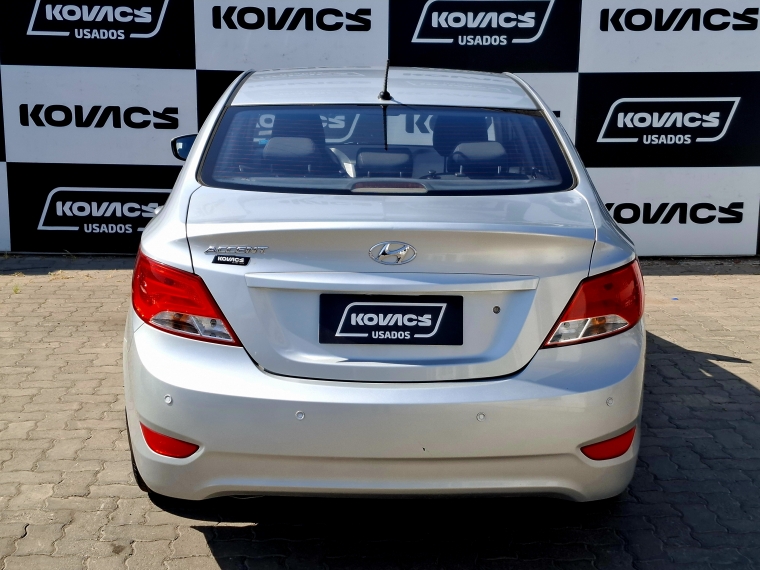 Hyundai Accent Rb 5dr Gl Av Ab 2015 Usado  Usado en Kovacs Usados