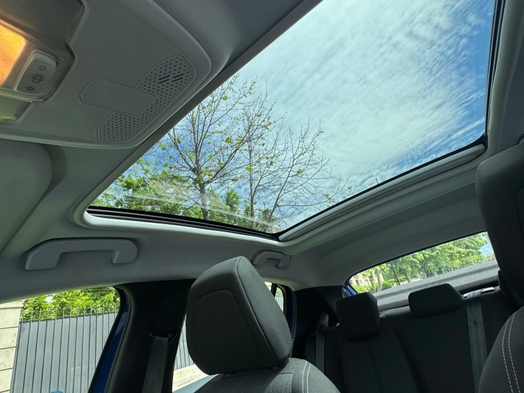 Peugeot 208 Puretech 75 Mt 1.2 2023  Usado en GT Autos Peugeot 208 Puretech 75 Mt 1.2 2023  Usado en GT Autos