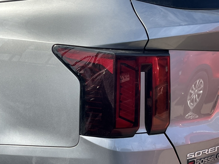 Kia Sorento Sorento Ex 4x4 2.2 Aut 2024 Usado en Rosselot Usados
