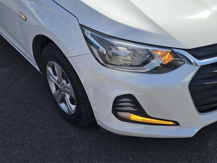 Chevrolet Onix Onix Sedan 1.2l Ls Mt 2023 Usado  Usado en Kovacs Usados