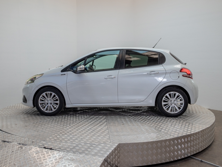 Peugeot 208 1.2 Signature 1.2 Puretech 82 Mt 2020 Usado  Usado en Pompeyo