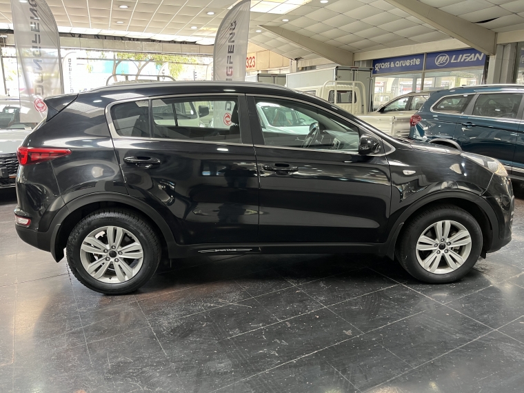 Kia Sportage Lx 2.0 Gsl 6mt 2wd 2017  Usado en Grass & Arueste Usados