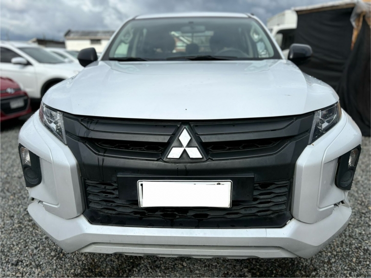 Mitsubishi L200 . 2021  Usado en Guillermo Morales Usados