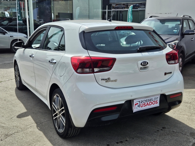 Kia Rio 5 Rio 5 Sport 1.6 2021 Usado en Rosselot Usados
