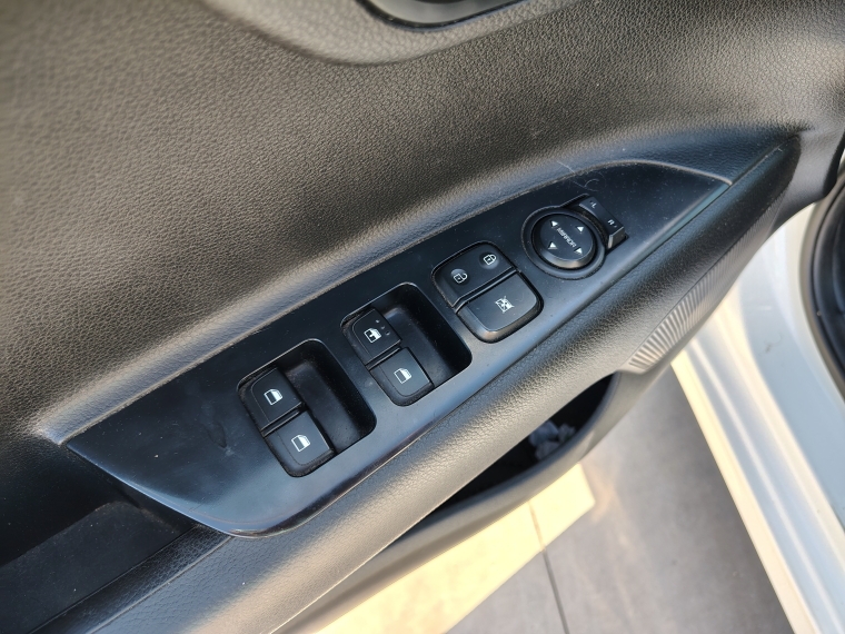 Kia Rio 4 Rio 4 Lx 1.4 2019 Usado en Rosselot Usados