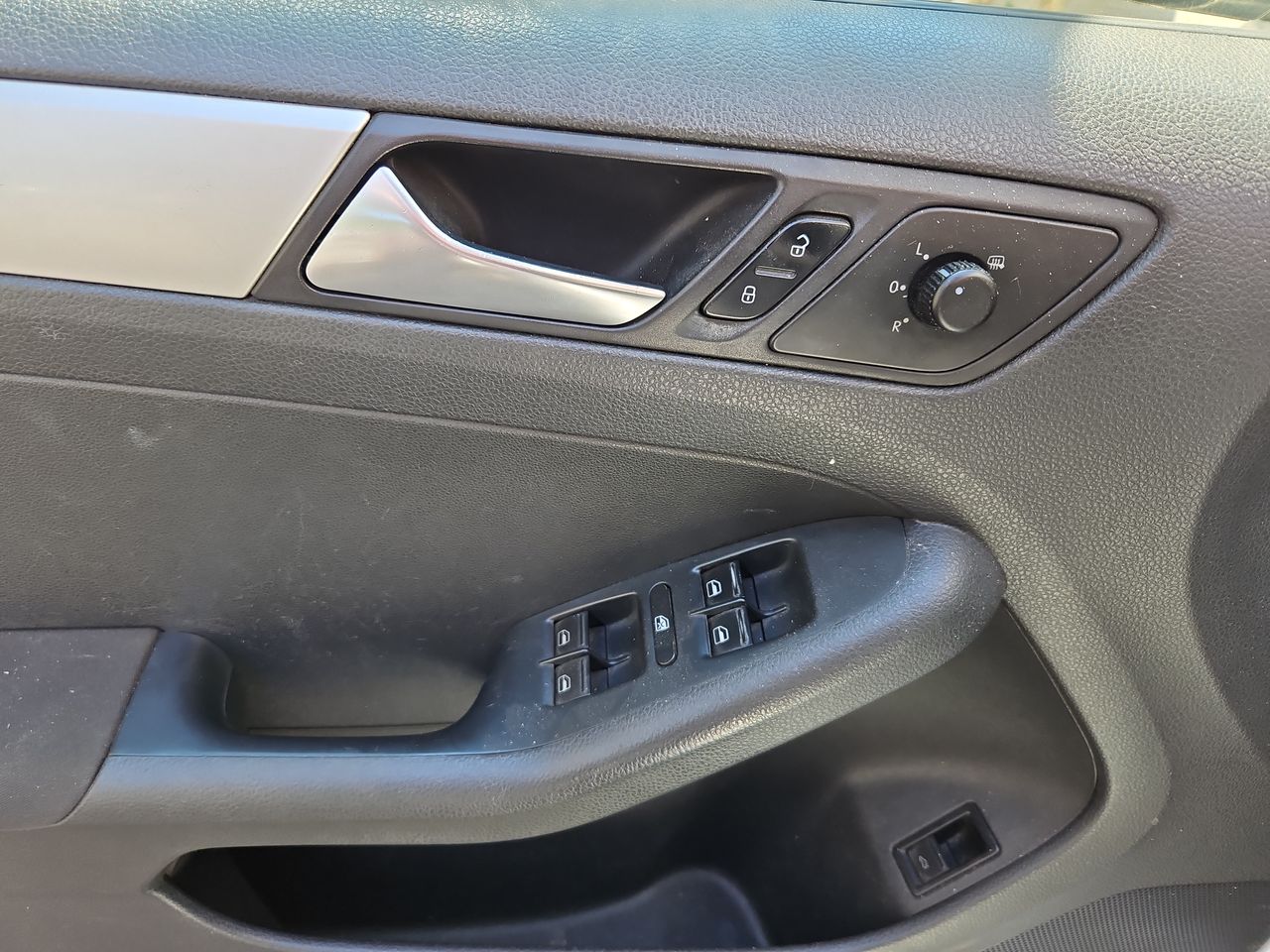 Volkswagen Vento Vento Trendline 2.0 2013 Usado Usado en Webautos.cl Volkswagen Vento Vento Trendline 2.0 2013 Usado Usado en Webautos.cl