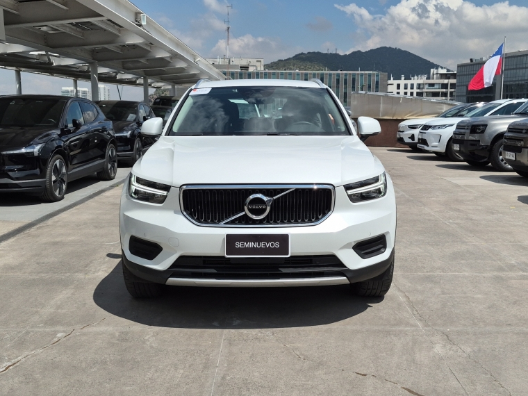 Volvo Xc40 T4 Fwd 2.0 Momentum 2022 Usado Usado en BMW Premium Selection Volvo Xc40 T4 Fwd 2.0 Momentum 2022 Usado Usado en BMW Premium Selection