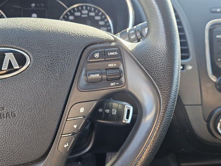 Kia Cerato 5 5 Ex Mt 1.6 2019 Usado  Usado en Kovacs Usados