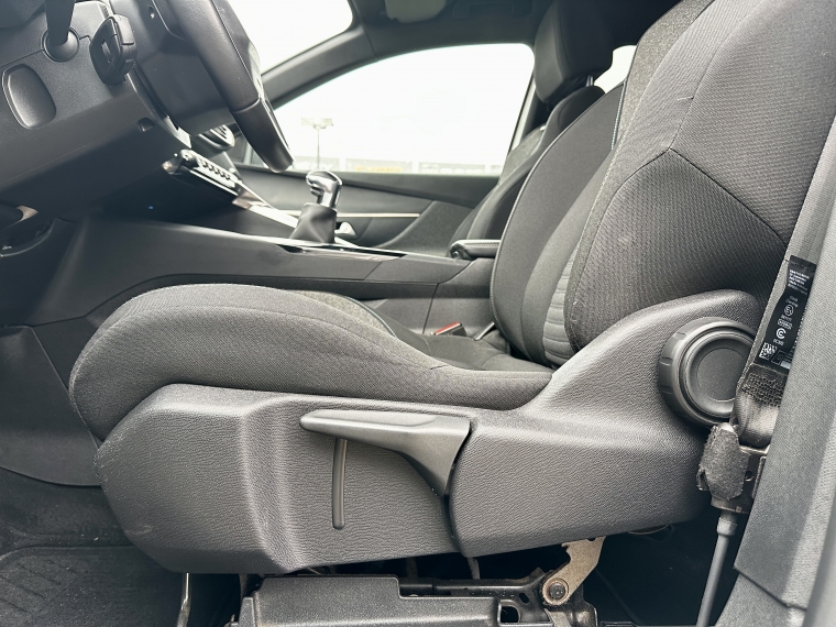 Peugeot 3008 3008 Puretech 1.2l 2023 Usado en Rosselot Usados