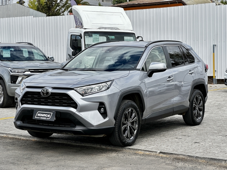 TOYOTA RAV4 2.0 XLE AT 2024