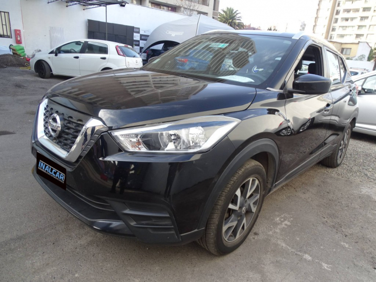 NISSAN KICKS MT 2017