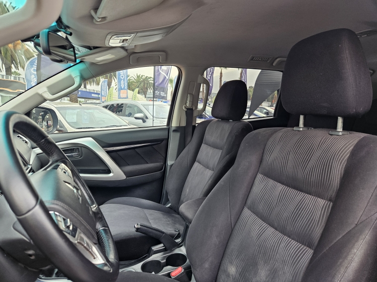 Mitsubishi Montero sport 2.4 Mt 4x2 Diesel 2017 Usado Usado en Kovacs Usados Mitsubishi Montero sport 2.4 Mt 4x2 Diesel 2017 Usado Usado en Kovacs Usados
