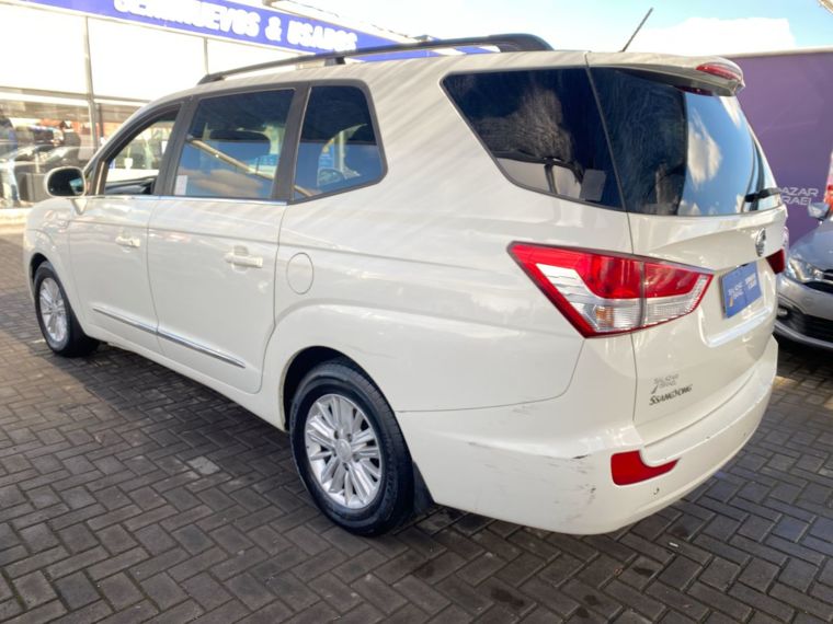 Ssangyong Stavic 2.2 Diesel 2wd Mt 5p 2018 Usado  Usado en Webautos.cl