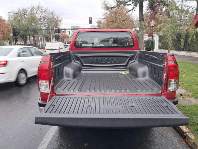 TOYOTA HILUX DX 4X2 2.4 - imagen 9