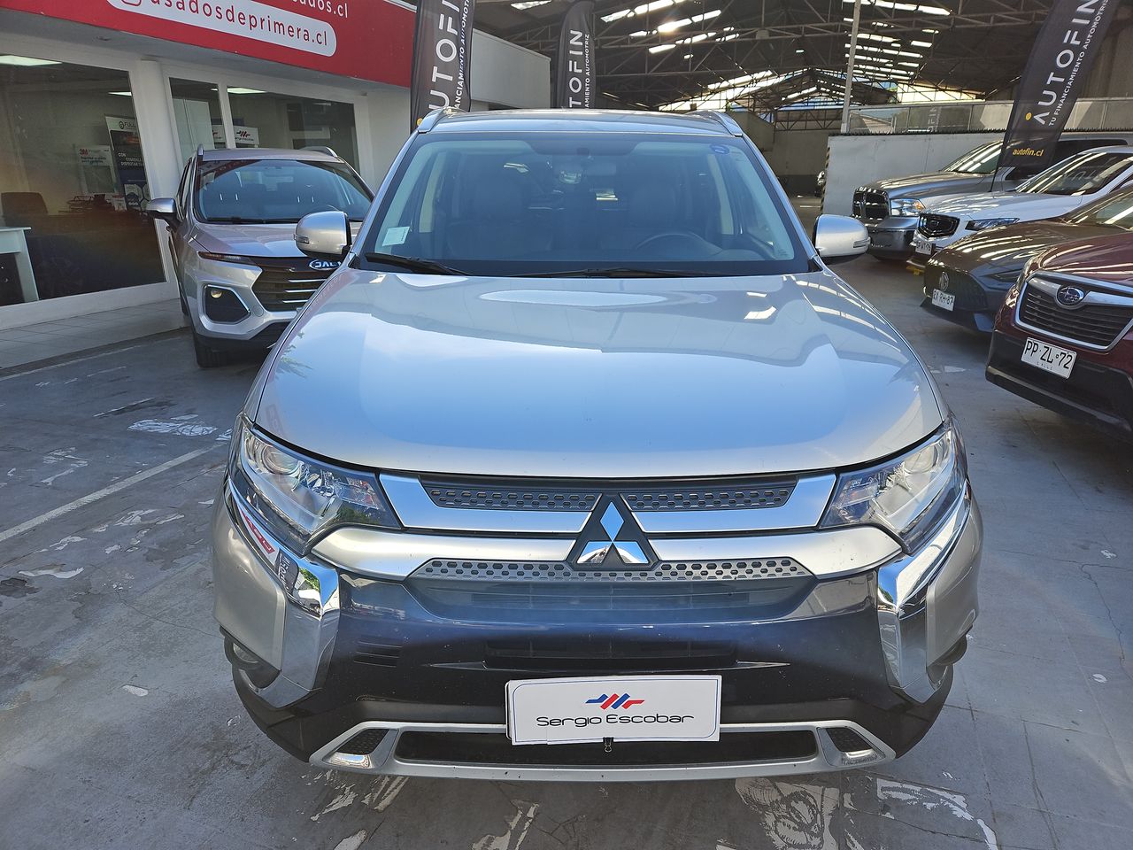 Mitsubishi Outlander Outlander Glx 4x4  2.4 Aut. 2020 Usado en Usados de Primera - Sergio Escobar