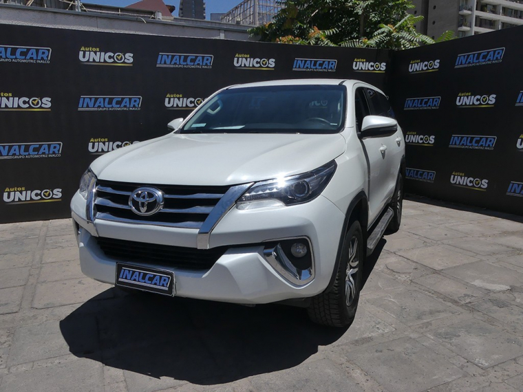 TOYOTA FORTUNER SRV 2.7 AUT 2020