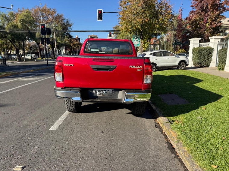 TOYOTA HILUX DX 4X4 2.4 - imagen 5