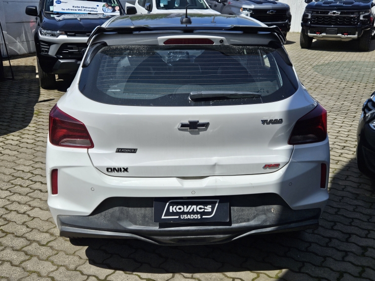 Chevrolet Onix 1.0 Hb 2023 Usado  Usado en Kovacs Usados