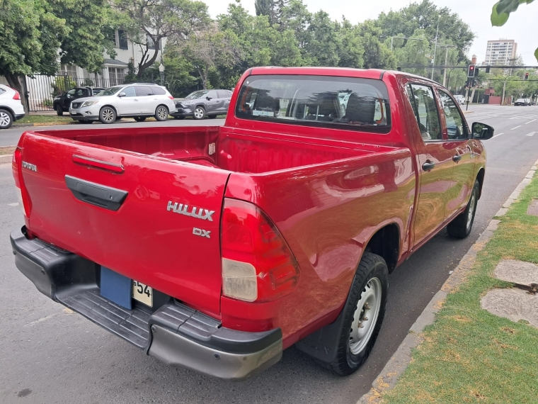 Toyota Hilux Dx 4x2 2.4 2022 Usado en GT Autos Toyota Hilux Dx 4x2 2.4 2022 Usado en GT Autos