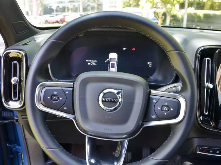 Volvo Ex40 0.0 P8 Recharge 4x4 At Electrico 2025 Usado  Usado en Webautos.cl
