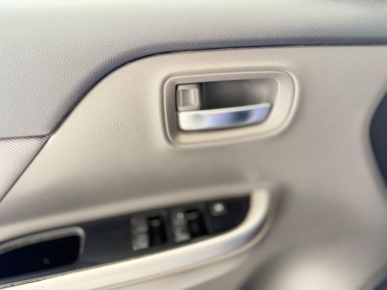 Mitsubishi L200 Dakar 2.4 4x4 At. 2018 Usado en Automotriz Olea Flaño