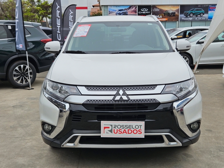 Mitsubishi Outlander Outlander Cvt 2.0 Aut 2023 Usado en Rosselot Usados