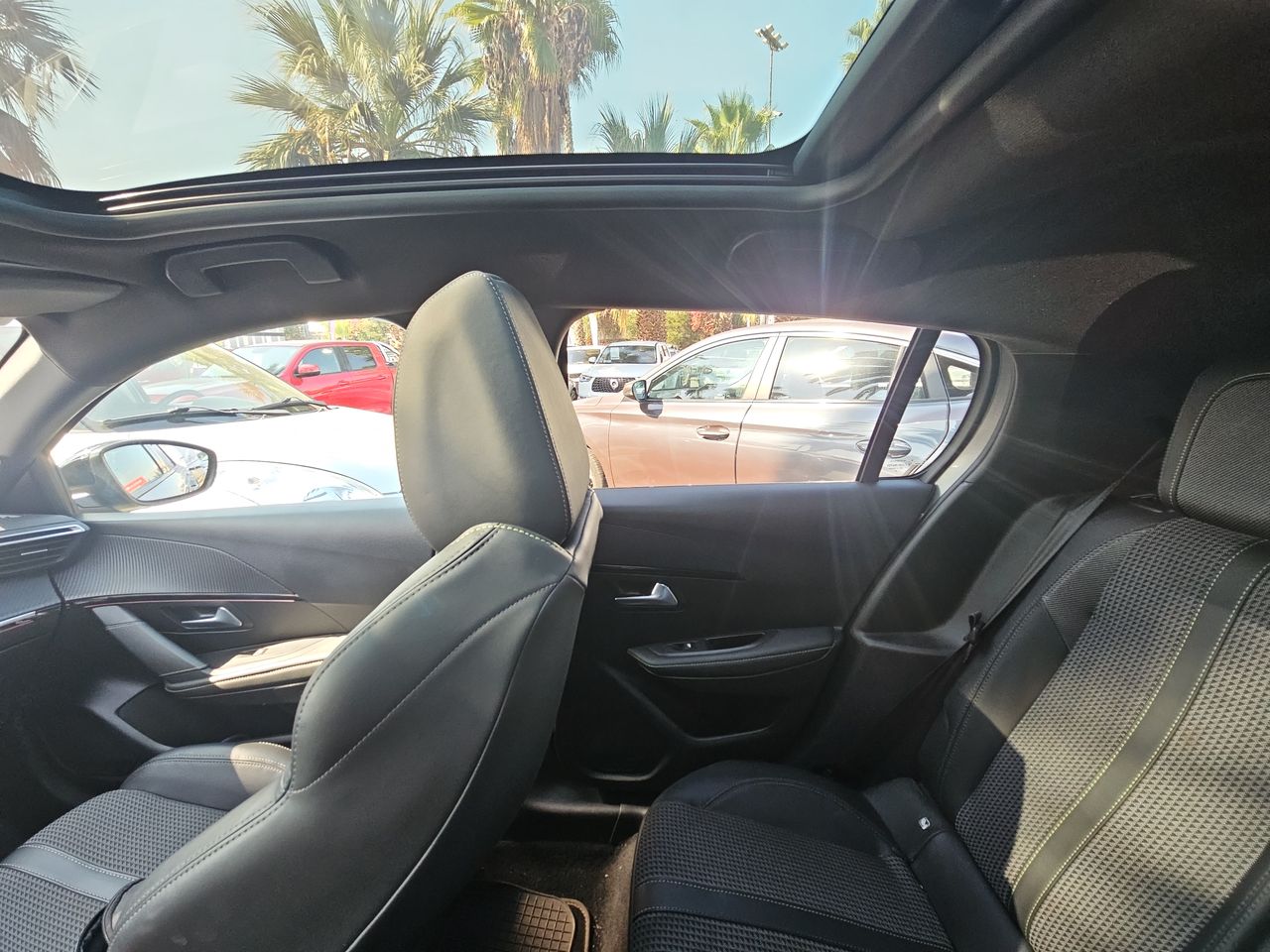 Peugeot 2008 2008 Puretech 130 Eat8 1.2 Aut 2023 Usado en Usados de Primera - Sergio Escobar