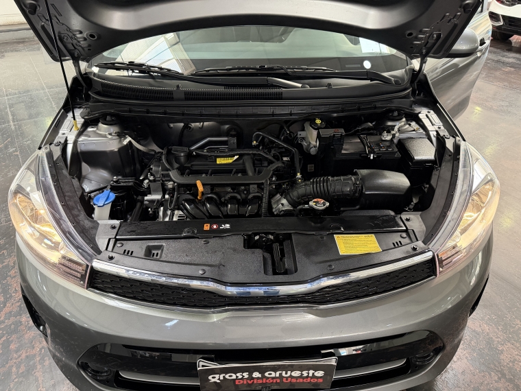 Kia Soluto Lx 1.4l 5mt Ac 2025  Usado en Grass & Arueste