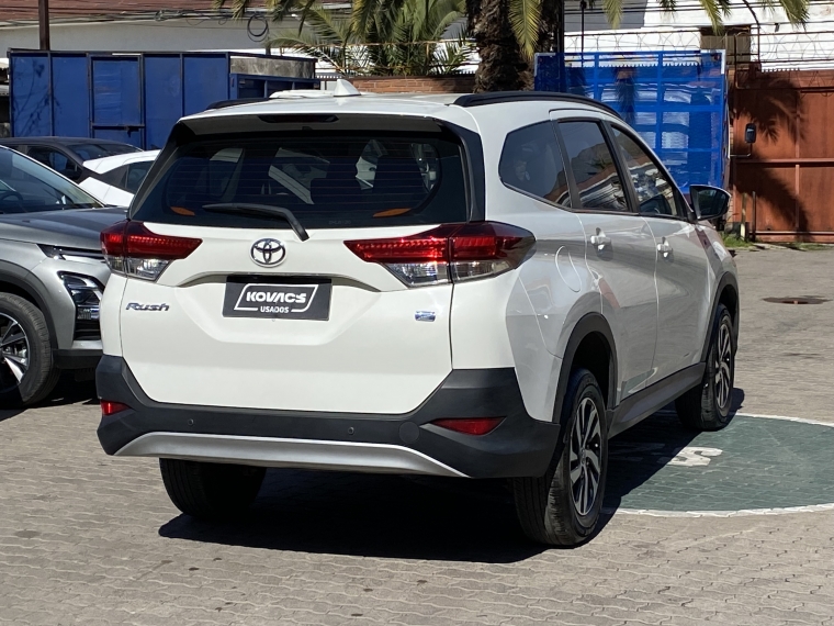 Toyota Rush 1.5 Xli At 2023 Usado  Usado en Kovacs Usados