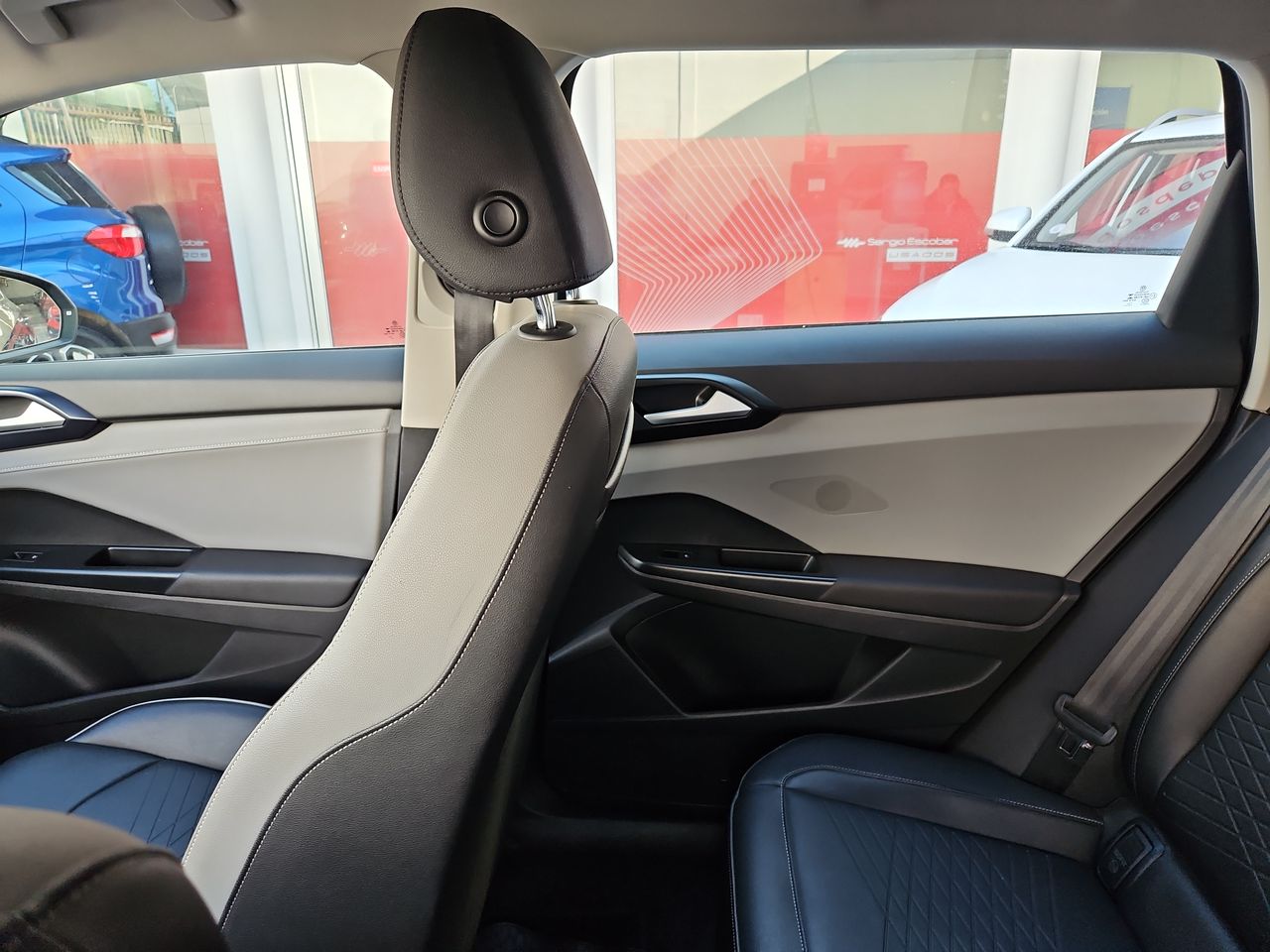 Volkswagen Taos Taos Tsi  1.4 At 2023 Usado en Usados de Primera - Sergio Escobar