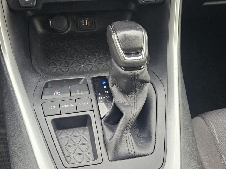 Toyota Rav4 2.0 Xle Safety Sense At 2023 Usado  Usado en Kovacs Usados