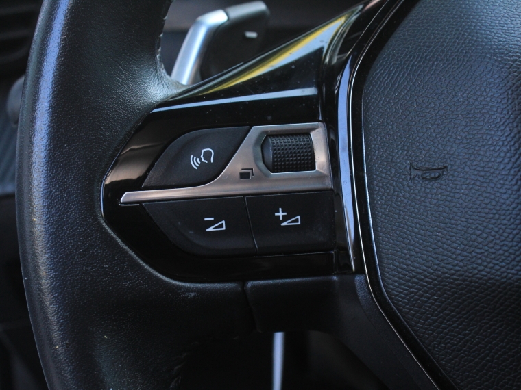 Peugeot 2008 1.5  Blue Hdi  130 Eat8 Aut 2023 Usado  Usado en Kovacs Usados