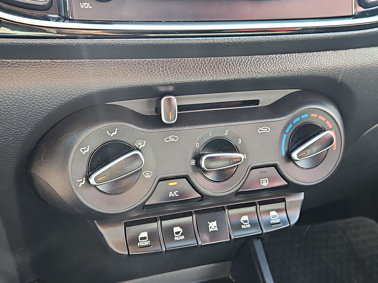 Kia Soluto Soluto Mpi 1.4 2025 Usado  Usado en Webautos.cl