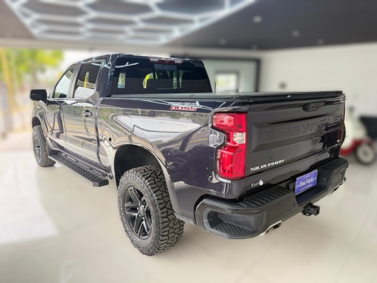 Chevrolet Silverado 5.3 Auto Lt Trail Boss Dc 4wd R 2024 Usado en Automotriz Olea Flaño