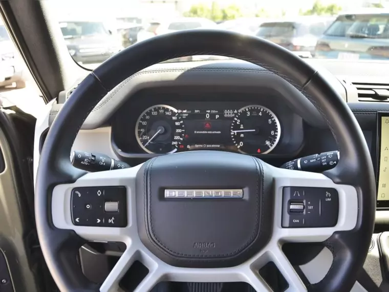 Land rover Defender 3.0 130 X-dynamic S Diesel 4x4 300hp At 5p 2024 Usado  Usado en Webautos.cl