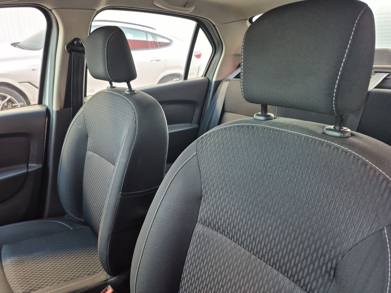 Renault Symbol Symbol Zen 1.6 2018 Usado Usado en Webautos.cl Renault Symbol Symbol Zen 1.6 2018 Usado Usado en Webautos.cl