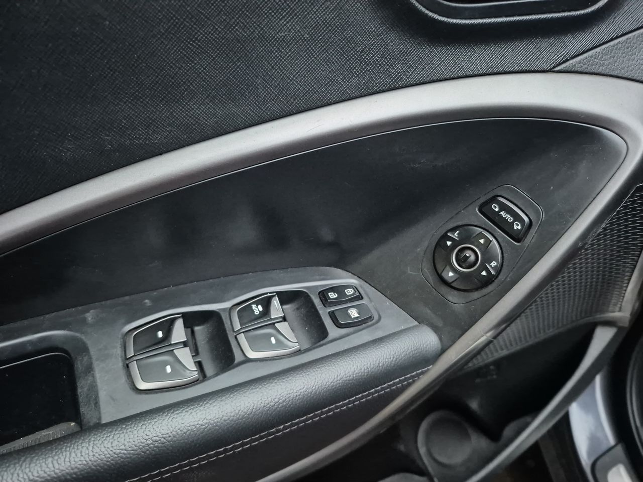 Hyundai Santa fe Santa Fe Gls 4wd 2.4 At 2014 Usado en Usados de Primera - Sergio Escobar