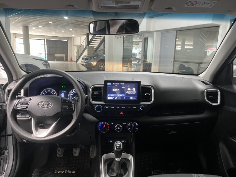 Hyundai Venue Qx 1.6l Mt Plus 2022  Usado en Grass & Arueste Usados