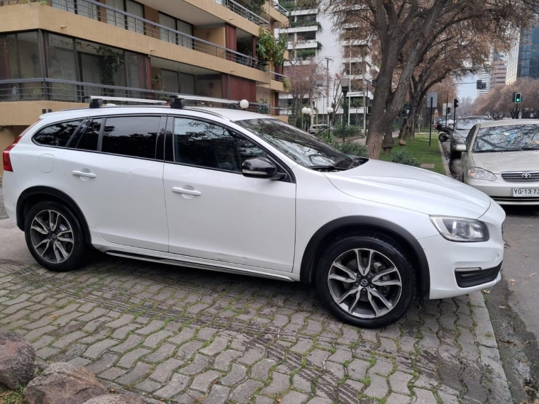 VOLVO V60 T5 AWD 2.0 - imagen 24