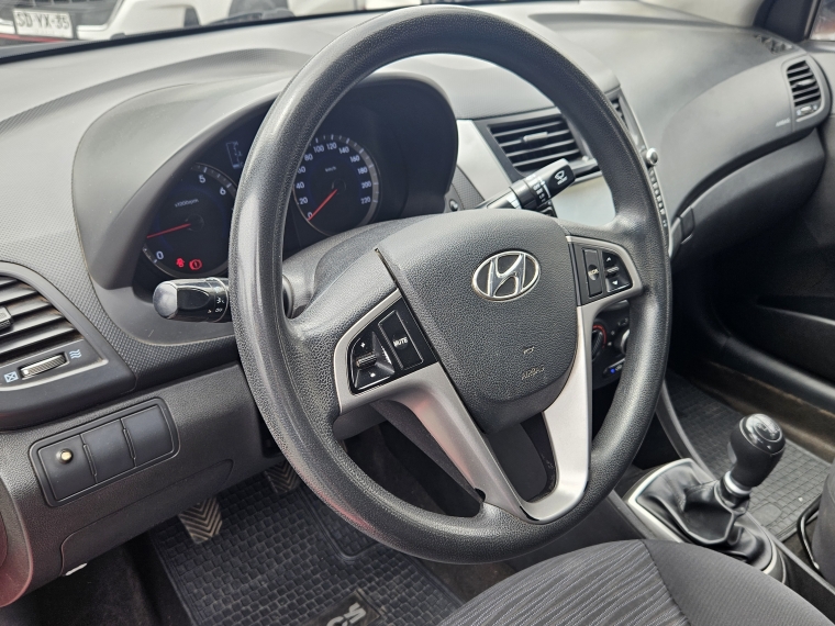 Hyundai Accent Rb Gl 1.4 2017 Usado  Usado en Kovacs Usados