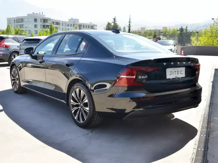 Volvo S60 B4 2023 Usado Usado en BMW Premium Selection Volvo S60 B4 2023 Usado Usado en BMW Premium Selection