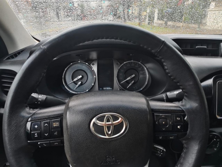 TOYOTA HILUX DX 4X2 2.4 - imagen 6