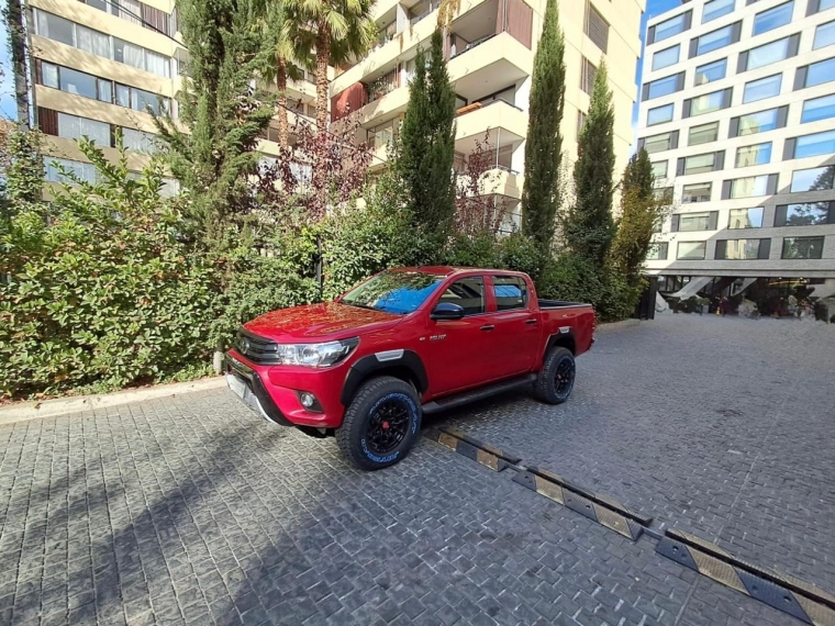 TOYOTA HILUX DX 4X4 2.4 - imagen 9
