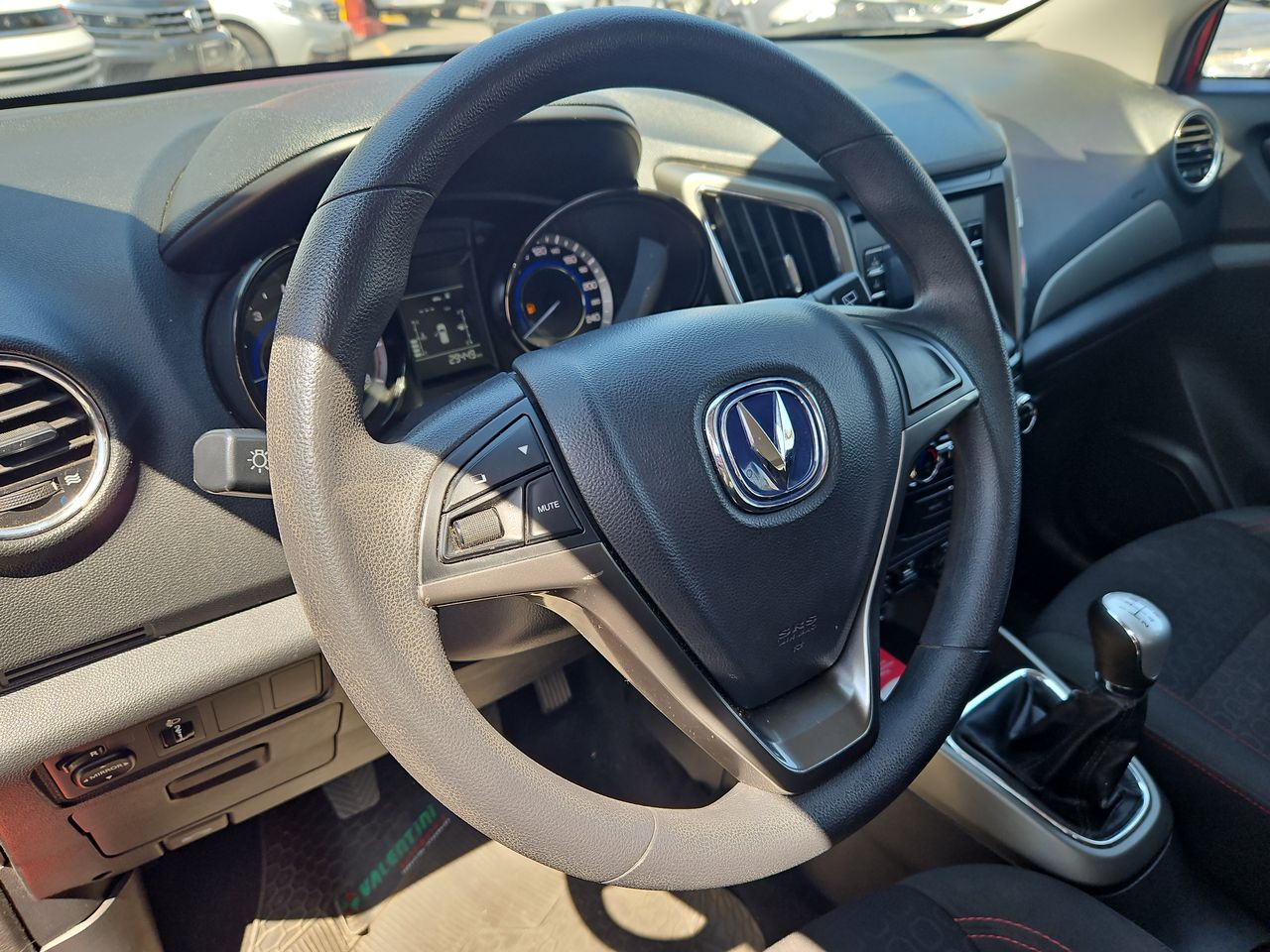 Changan Cs15 Cs15 Hatch Back 4x2 1.5 2023 Usado en Usados de Primera - Sergio Escobar