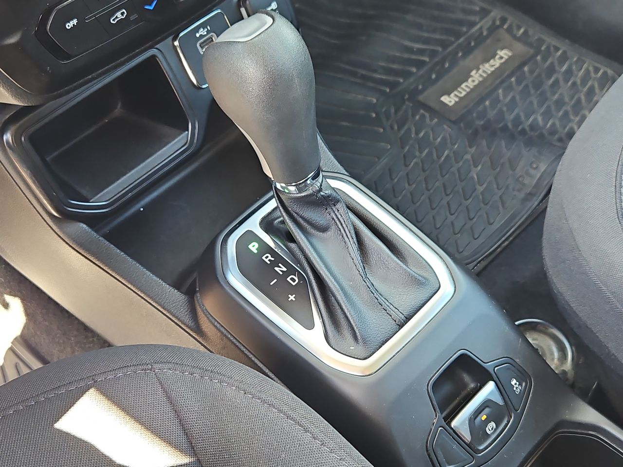 JEEP RENEGADE RENEGADE SPORT LX 1.8 AUT - 2023