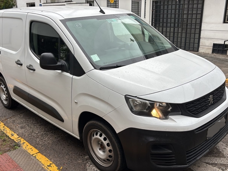 Peugeot Partner Bluehdi 1.5Cc — foto 2 de 8