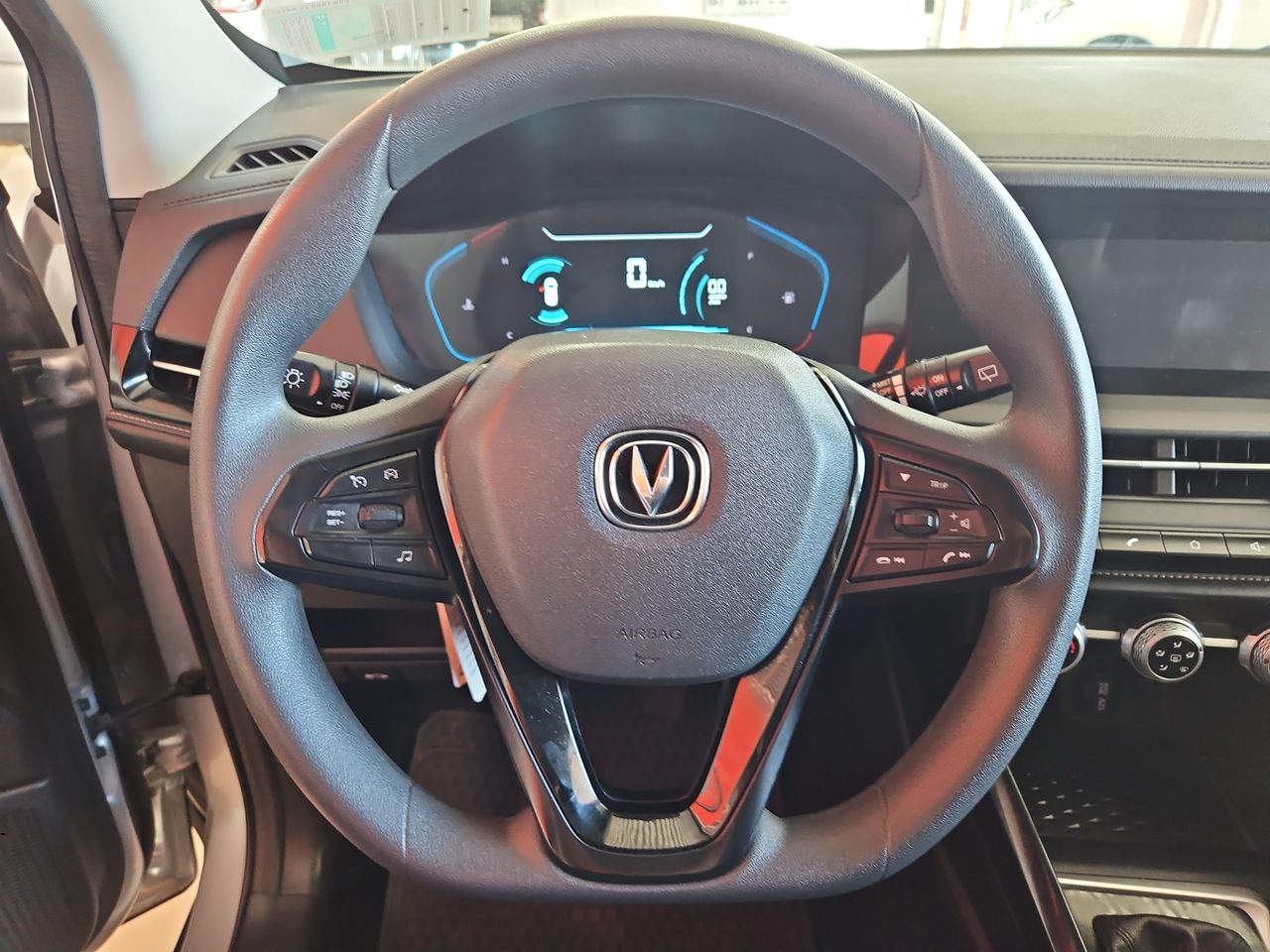 Changan Cs15 Cs15 Hb 4x2 1.5 2023 Usado en Usados de Primera - Sergio Escobar