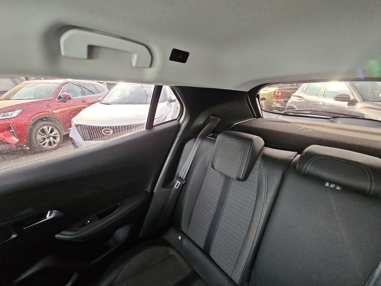 Peugeot 2008 2008 Blue Hdi 130 Eat8 1.5 Aut 2022 Usado en Usados de Primera - Sergio Escobar